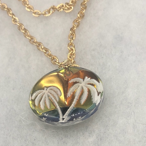 Vintage palm trees 🌴 reverse carved watermelon Heliotrope necklace - Picture 9 of 11